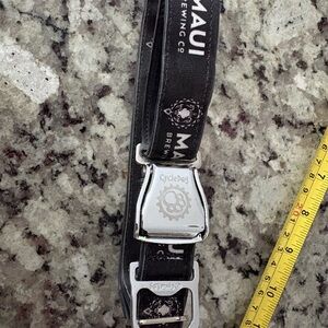 Maui Brewing Company Black Dog Collar